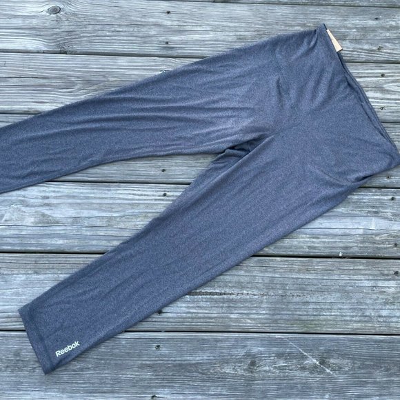 Reebok Pants - Reebok Women Athletic Capri Pant Gray Charcoal Sport Running Pant Size MM